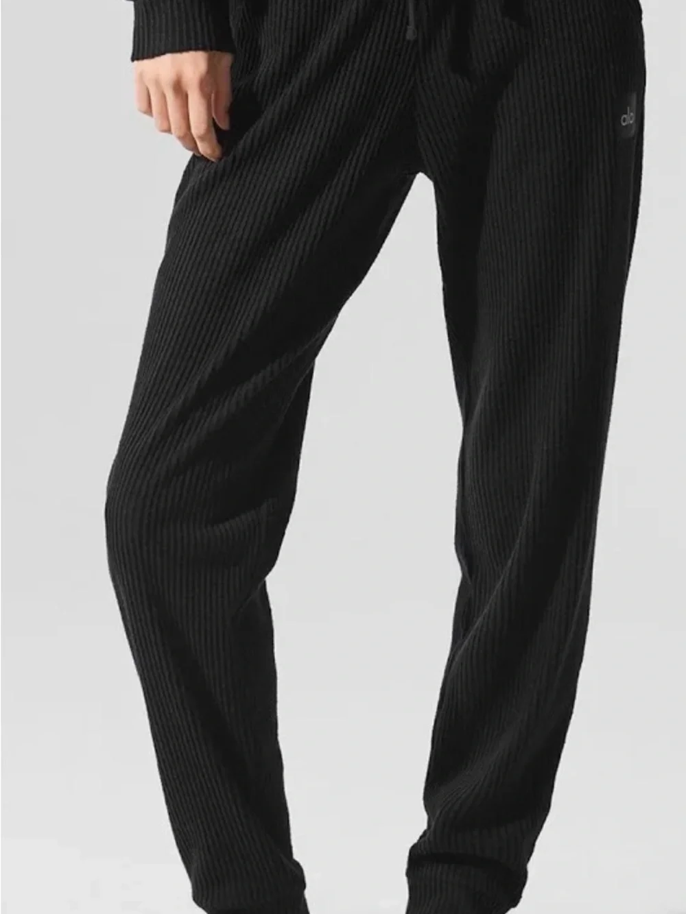 Alo Yoga Women's Muse Ribbed Knit Jogger Sweatpants Black